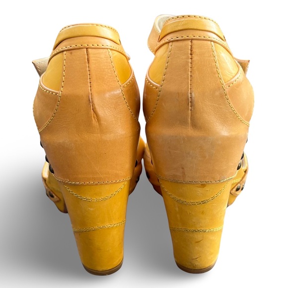 Marni Yellow Rivet Chunky Heeled Sandal EU 36.5 - Picture 3 of 8